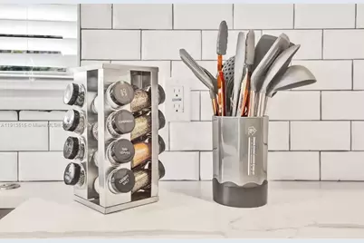 1241 Hollywood Blvd, Hollywood, FL 33019 - Photo 25