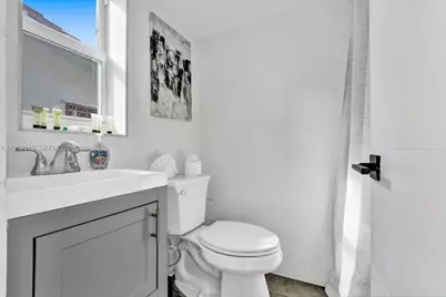 1241 Hollywood Blvd, Hollywood, FL 33019 - Photo 45
