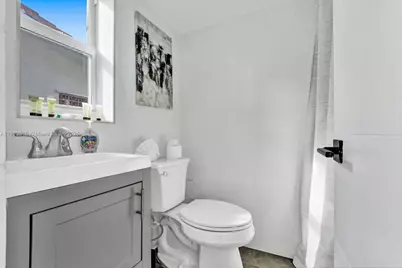 1241 Hollywood Blvd, Hollywood, FL 33019 - Photo 45