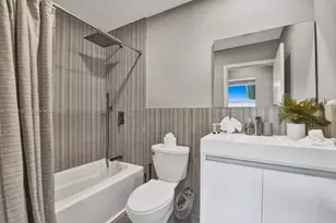 1241 Hollywood Blvd, Hollywood, FL 33019 - Photo 33