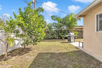 2221 NE 61st Ct, Fort Lauderdale, FL 33308 - Photo 27