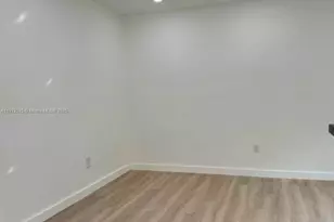 7521 NE 2nd Ct, Miami, FL 33138 - Photo 21