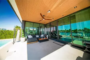 7520 W Treasure Dr, North Bay Village, FL 33141 - Photo 29