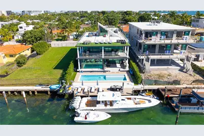 7520 W Treasure Dr, North Bay Village, FL 33141 - Photo 35