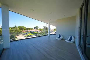 7520 W Treasure Dr, North Bay Village, FL 33141 - Photo 21