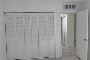 8860 Fontainebleau Blvd, Miami, FL 33172 - Photo 7