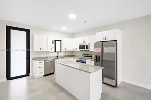 4309 E 8th Ct, Hialeah, FL 33013 - Photo 3