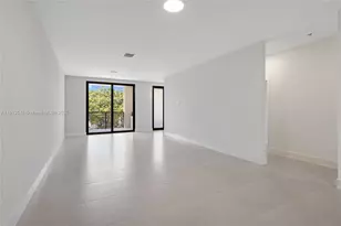 4313 E 8th Ct, Hialeah, FL 33013 - Photo 5