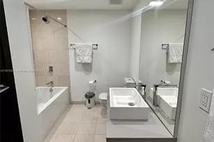 1000 Brickell Plaza, Miami, FL 33131 - Photo 7