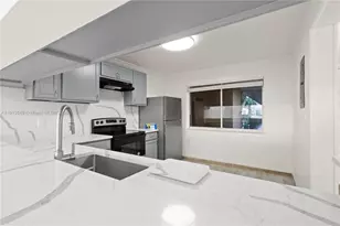 8020 Hampton Blvd, North Lauderdale, FL 33068 - Photo 5