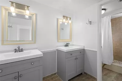 8020 Hampton Blvd #304, North Lauderdale, FL 33068 - Photo 15