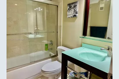 770 Claughton Island Dr #1613, Miami, FL 33131 - Photo 9