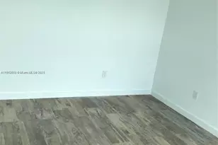 650 NE 32nd St, Miami, FL 33137 - Photo 11