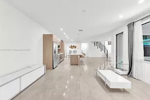 10250 NW 76th Terrace, Doral, FL 33178 - Photo 17