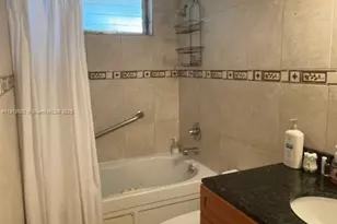 2920 Point E Dr, Aventura, FL 33160 - Photo 27