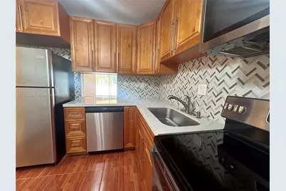 1080 Del Lago Cir #202, Sunrise, FL 33313 - Photo 5