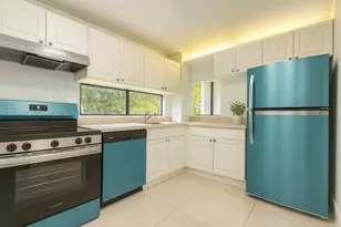 17021 N Bay Rd, Sunny Isles Beach, FL 33160 - Photo 3