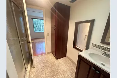 1080 Del Lago Cir #202, Sunrise, FL 33313 - Photo 11