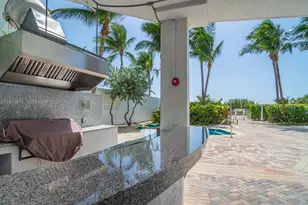 6515 Collins Ave, Miami Beach, FL 33141 - Photo 17