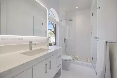 2760 Brickell Ct #2760, Miami, FL 33129 - Photo 13