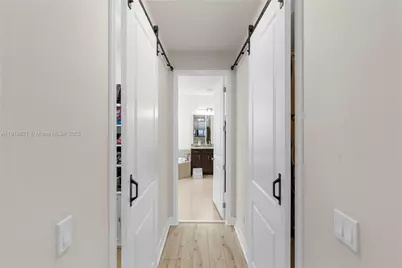 7464 Estero Dr, Lake Worth, FL 33463 - Photo 11