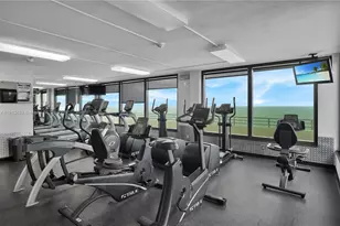 5555 Collins Ave, Miami Beach, FL 33140 - Photo 31