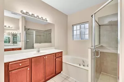 3226 NW 31st Ter, Oakland Park, FL 33309 - Photo 25