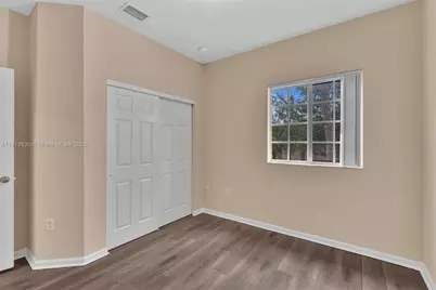 3226 NW 31st Ter, Oakland Park, FL 33309 - Photo 37