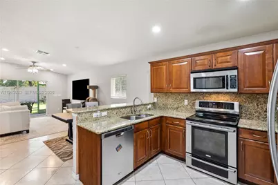 1924 SW Jamesport Dr, Port Saint Lucie, FL 34953 - Photo 15
