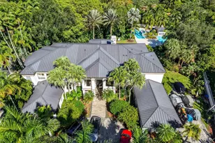 10395 SW 67th Ave, Pinecrest, FL 33156 - Photo 13