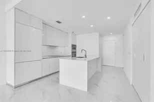 700 NE 24th St, Miami, FL 33137 - Photo 11