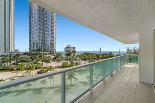 100 Bayview Dr, Sunny Isles Beach, FL 33160 - Photo 5