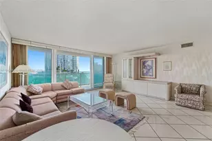 100 Bayview Dr, Sunny Isles Beach, FL 33160 - Photo 3