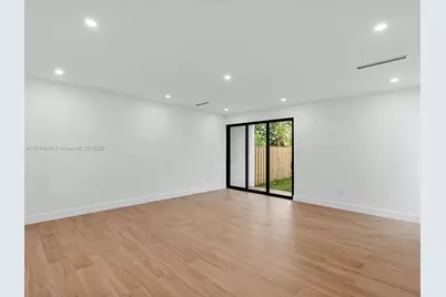 3616 Thomas Ave, Miami, FL 33133 - Photo 9