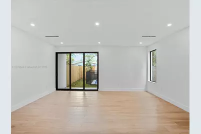 3616 Thomas Ave, Miami, FL 33133 - Photo 13