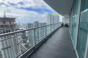 92 SW 3rd St, Miami, FL 33130 - Photo 3