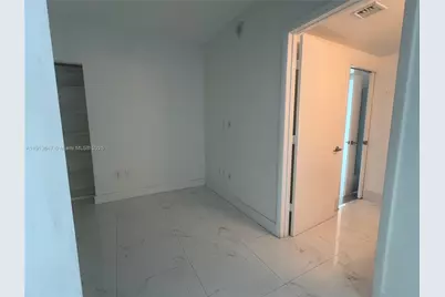 92 SW 3rd St #3803, Miami, FL 33130 - Photo 17