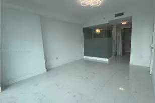 92 SW 3rd St, Miami, FL 33130 - Photo 9