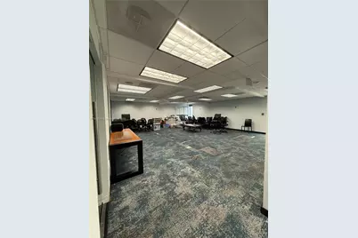 9450 SW 72nd St, Miami, FL 33173 - Photo 5