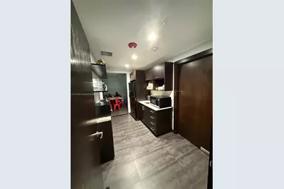 9450 SW 72nd St, Miami, FL 33173 - Photo 7