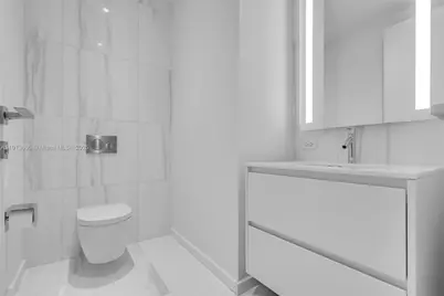 300 Biscayne Boulevard Way #3009W, Miami, FL 33131 - Photo 23