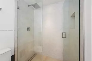 2301 Collins Ave, Miami Beach, FL 33139 - Photo 17