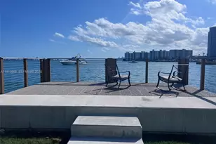 1990 Bay Dr, Miami Beach, FL 33141 - Photo 41