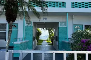 1990 Bay Dr, Miami Beach, FL 33141 - Photo 5