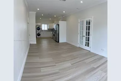 1990 Bay Dr #17, Miami Beach, FL 33141 - Photo 9