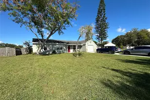 1981 SE Ancora Ct, Port Saint Lucie, FL 34952 - Photo 5