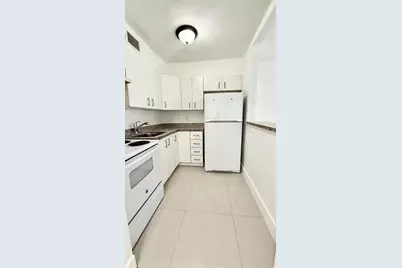 42 SW 14th St #103, Dania Beach, FL 33004 - Photo 9