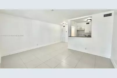 42 SW 14th St #103, Dania Beach, FL 33004 - Photo 5