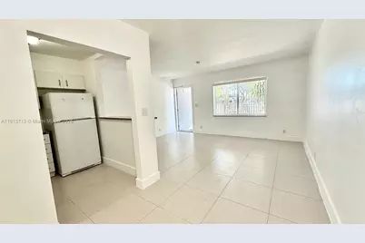 42 SW 14th St #103, Dania Beach, FL 33004 - Photo 7