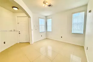 10802 NW 84th Ln, Doral, FL 33178 - Photo 9